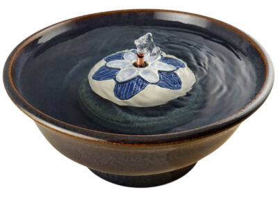 Blue Daisy Enhanced Style  Cat Drinking Fountain (11 Cup)