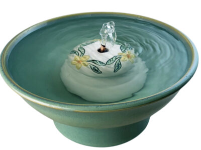 Daisy Chain Enhanced Style  Cat Drinking Fountain (13 Cup)