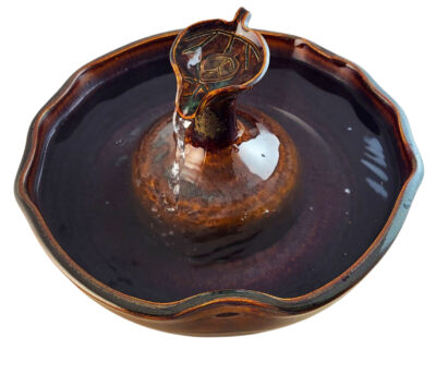 Mahogany Leaf Enhanced Style Cat Water Fountain  (9 Cup)