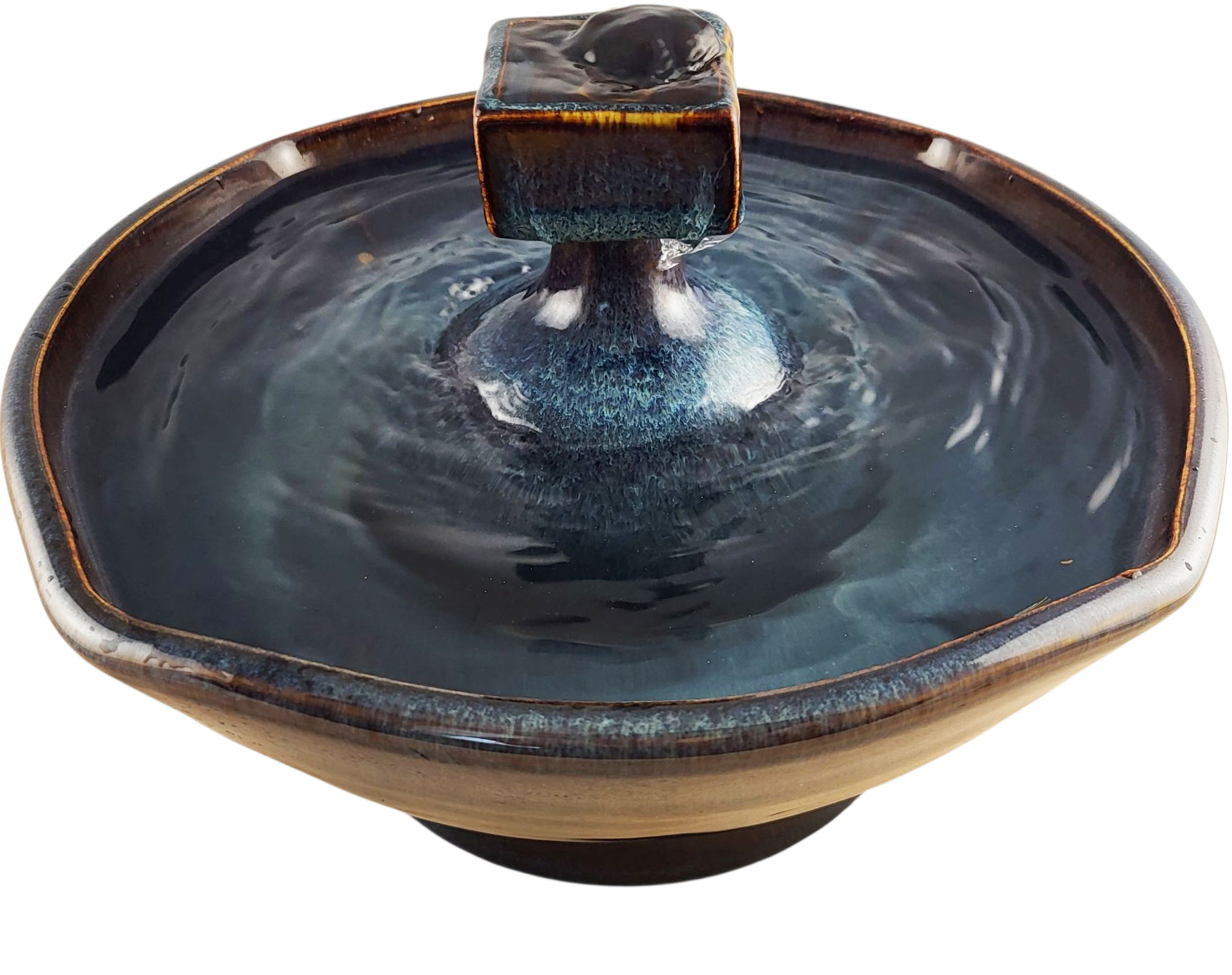 4 Square Piazza Enhanced Style Cat Drinking Fountain (10 Cup)