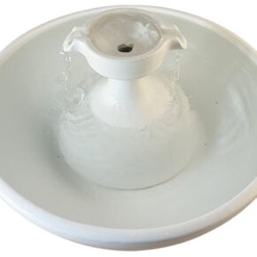 Piazza Bianca Enhanced Style Cat Drinking Fountain (11 Cup)