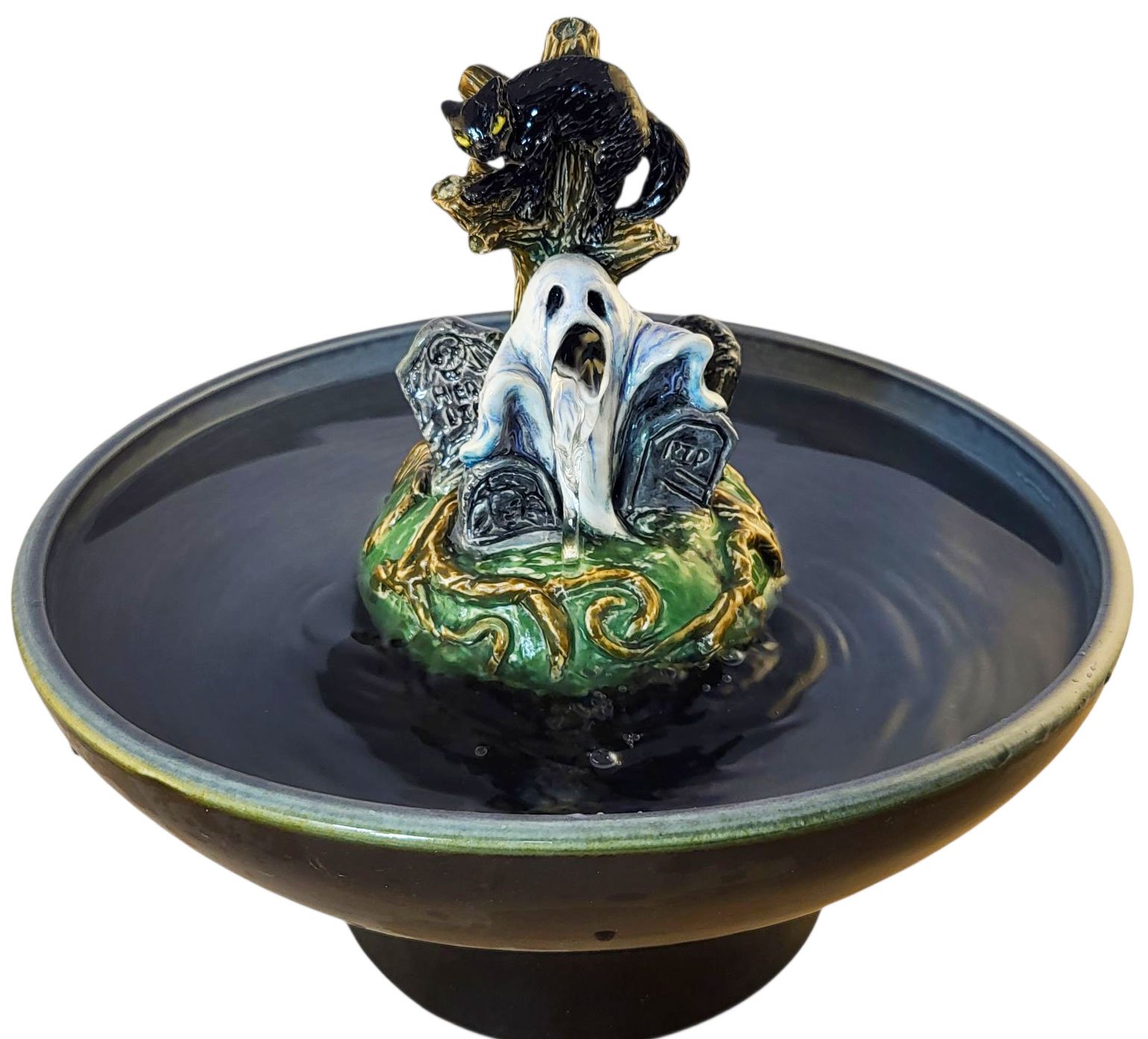 The Haunting Enhanced Style Cat Drinking Fountain (11 Cup)