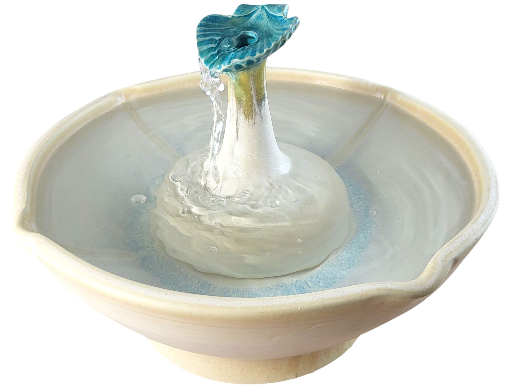 Scallop Arabesque Enhanced Style Cat Drinking Fountain (13 Cup)