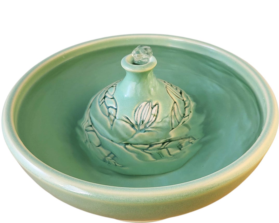 Leaf Geyser  Enhanced Style Cat Water Fountain  (9 Cup)