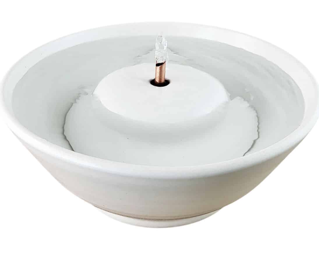 Cream Original Style Ceramic Cat Drinking Fountain (9 Cup)