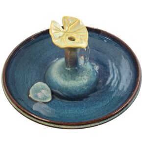 Waterlily Leaf Cat Water Fountain (11 Cup)